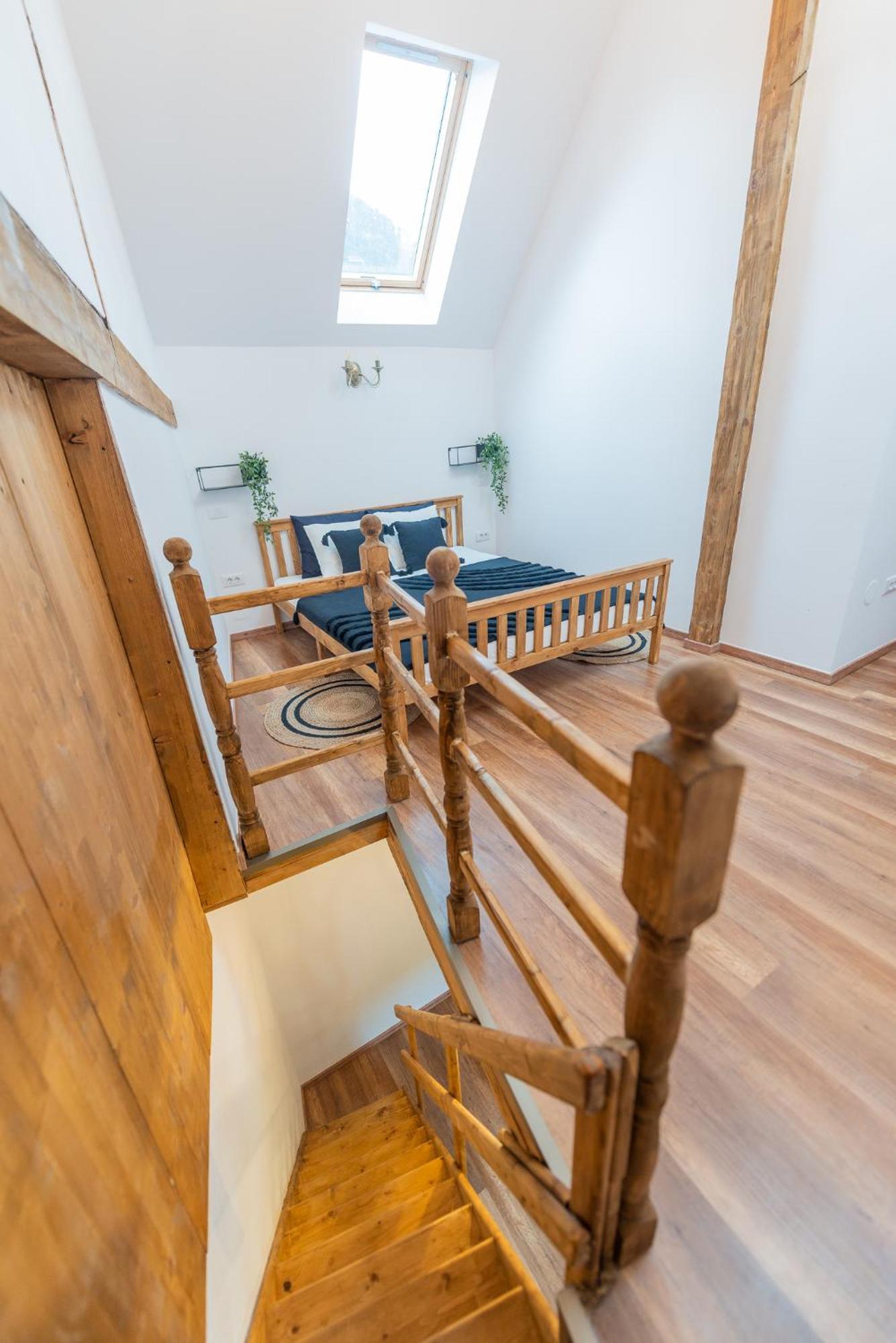Fernweh Haus Brasov Hotel ภายนอก รูปภาพ